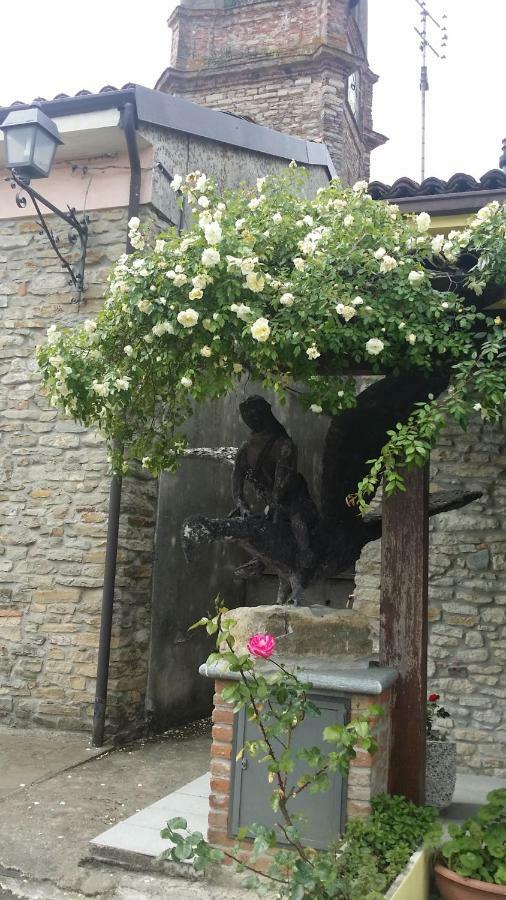 La Casa Di Valerio Villa Montabone ภายนอก รูปภาพ
